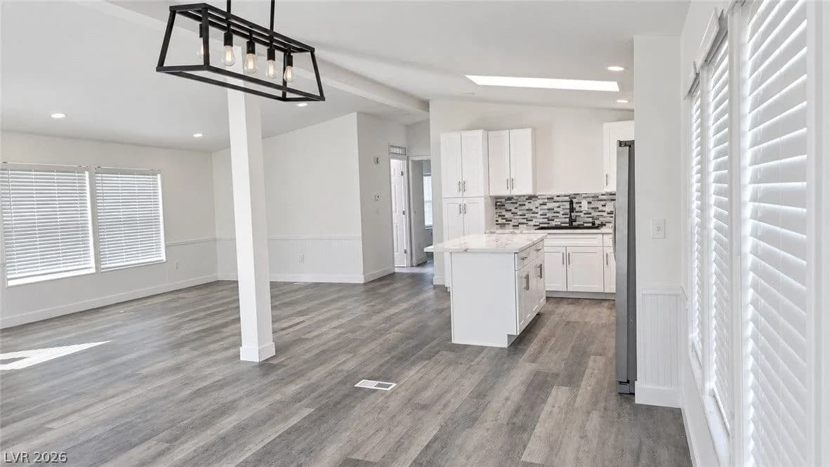 4224 Money Street photo 5