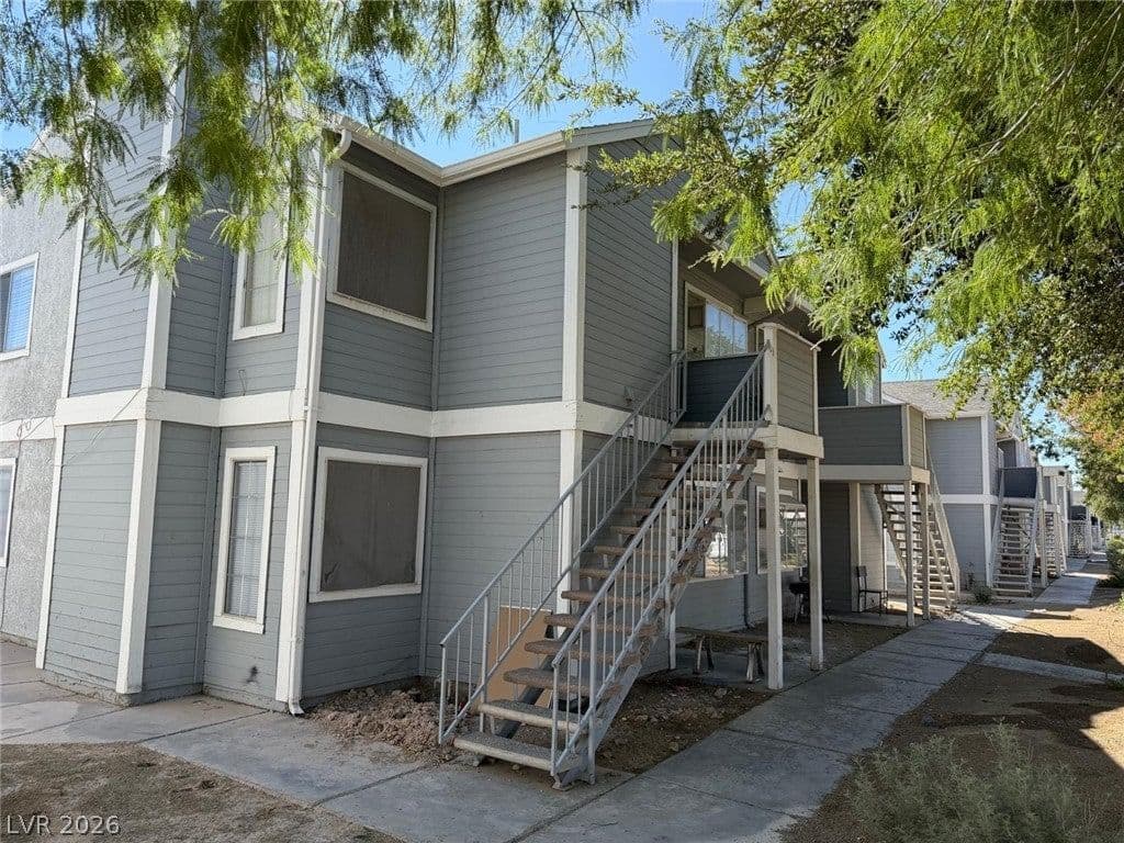 1954 Nebula Drive photo 3