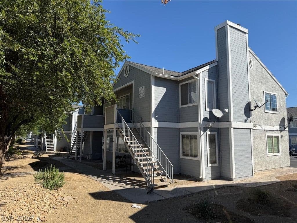 1954 Nebula Drive photo 2