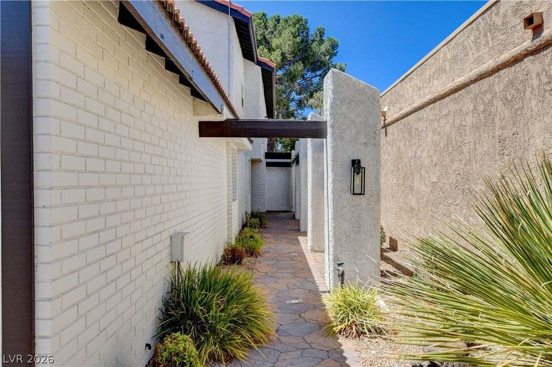 3200 Bel Air Drive photo 5