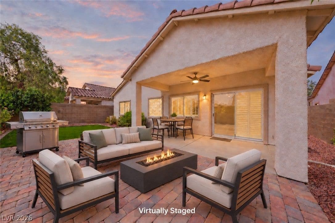 2772 Gallant Hills Drive photo 2