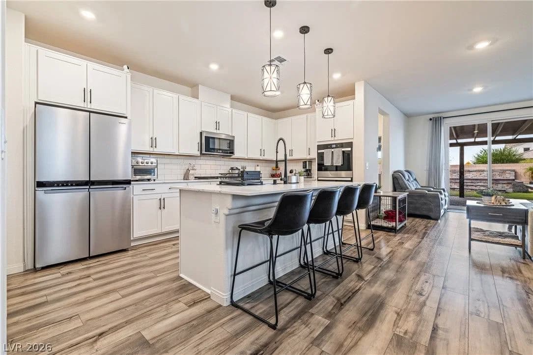 3126 Mountain Bay Avenue photo 4