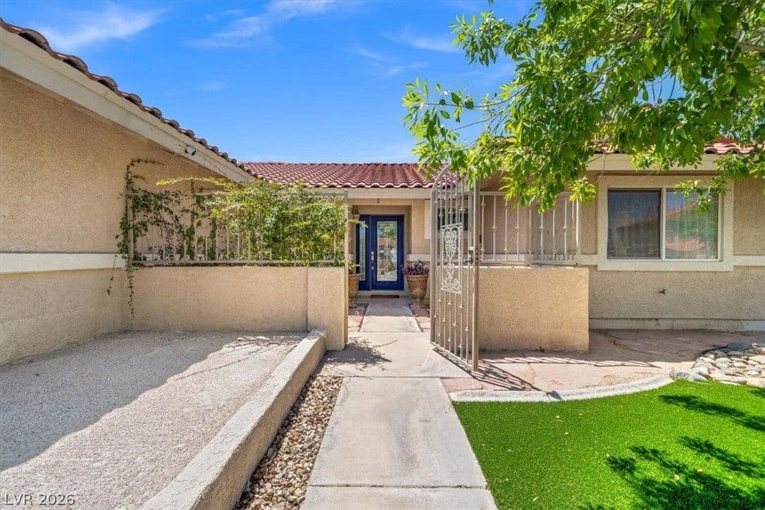 1512 Padova Drive photo 4