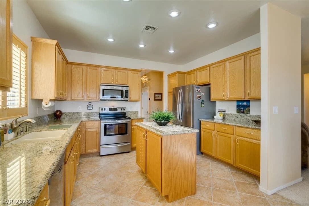 2168 King Mesa Drive photo 3