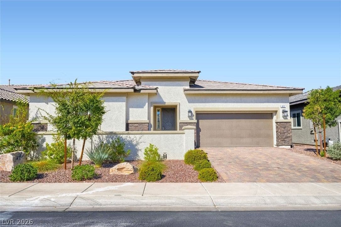 617 Comodo Street photo 2
