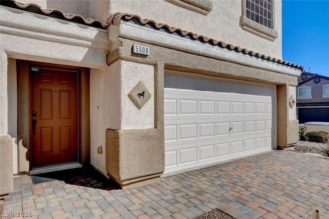 5508 Meridian Rain Street photo 4