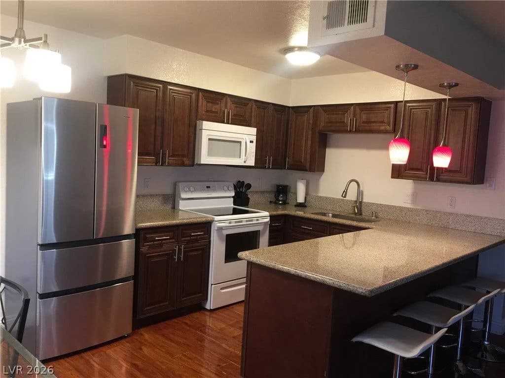 1215 Rawhide Street photo 3