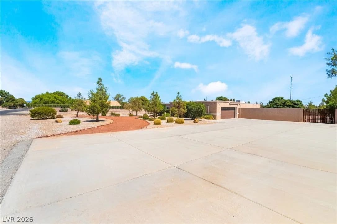9120 Mohawk Street photo 4