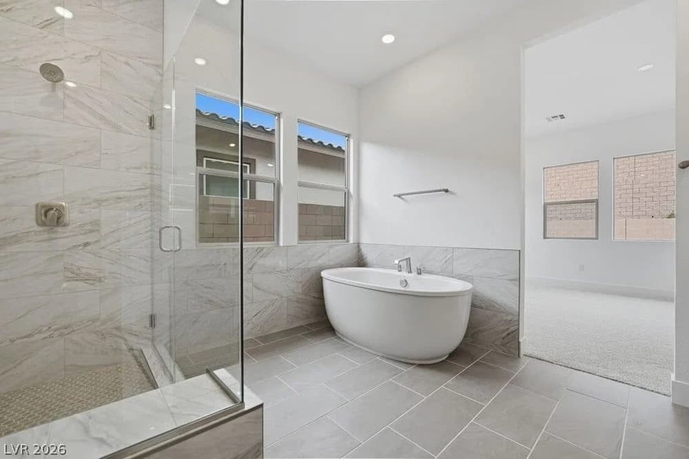 372 Tigullio Avenue photo 5