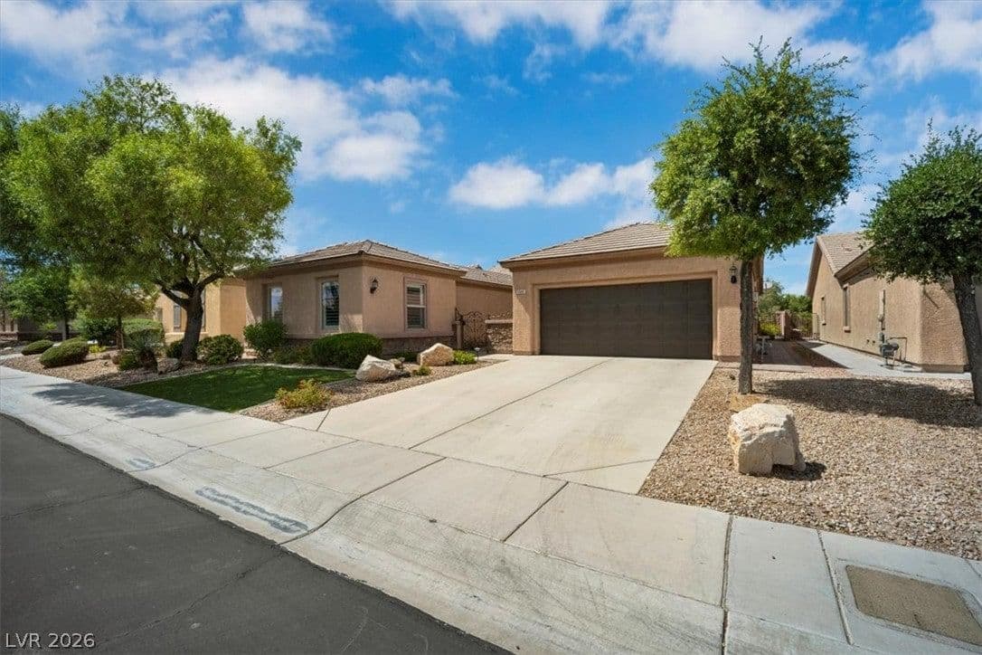 5546 Criollo Drive photo 2