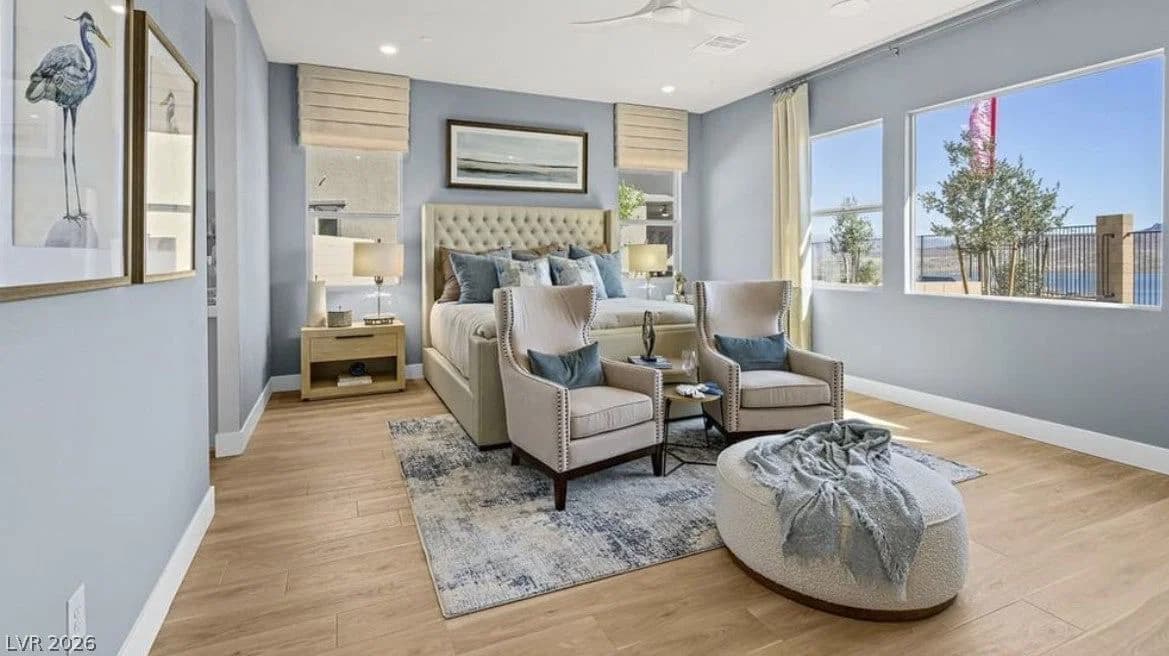 210 Paraggi Bay Drive photo 4