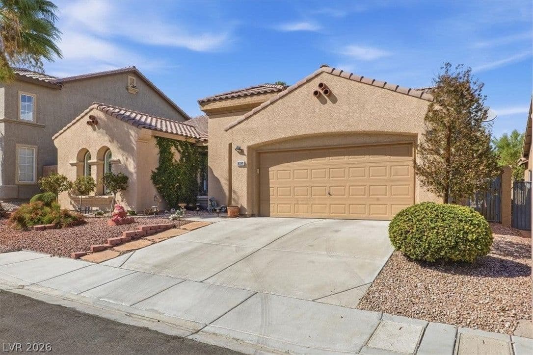 10280 Songsparrow Court photo 3