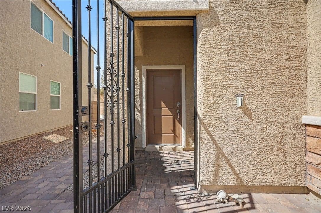 5731 Sedona Springs Street photo 4