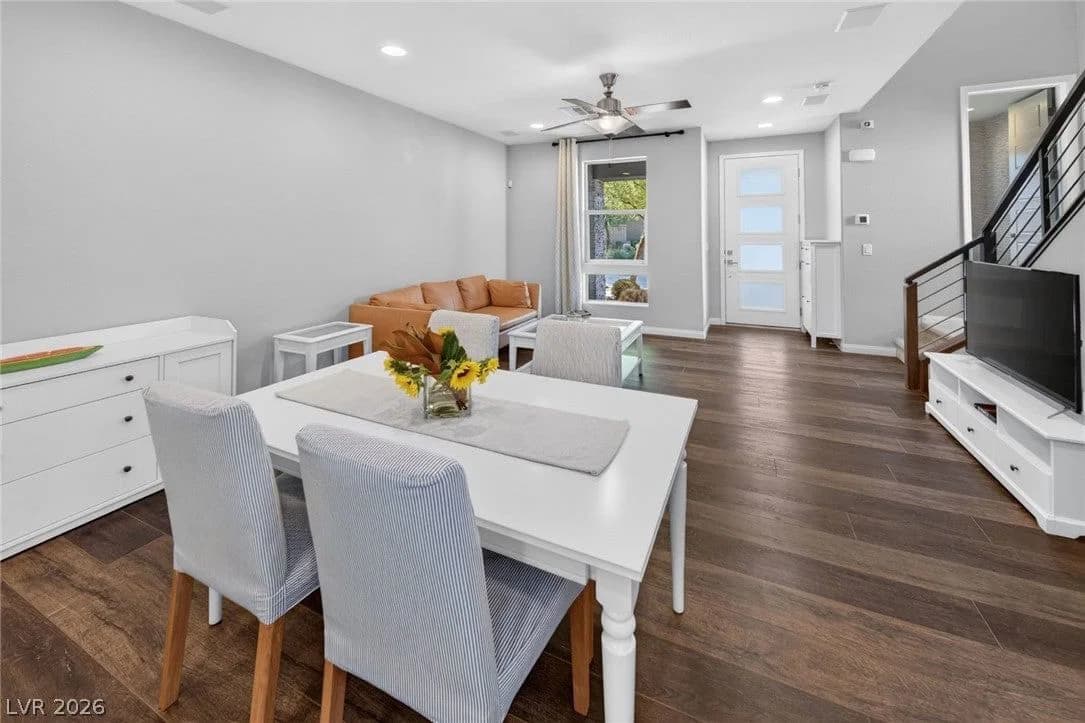 208 Alla Breve Avenue photo 3