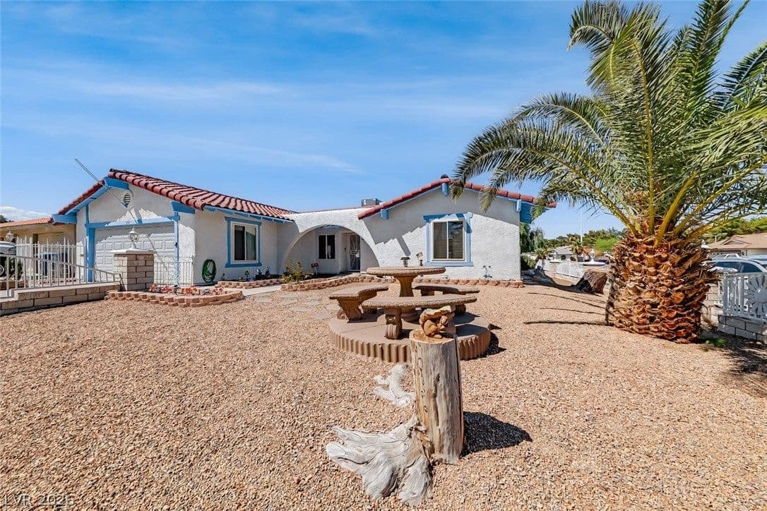 3107 Trueno Road photo 4