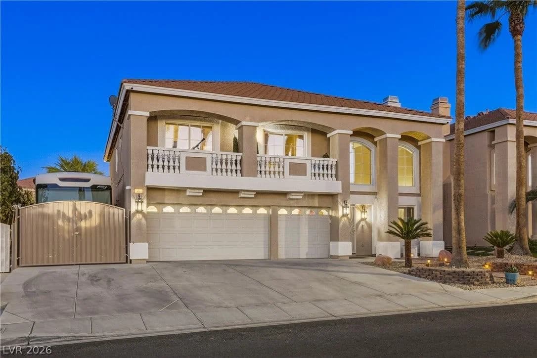 9620 Orchid Bay Drive photo 2