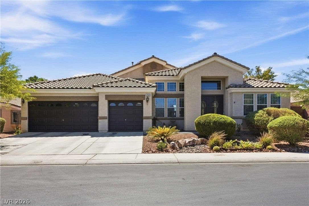 2909 Tanagrine Drive photo 2