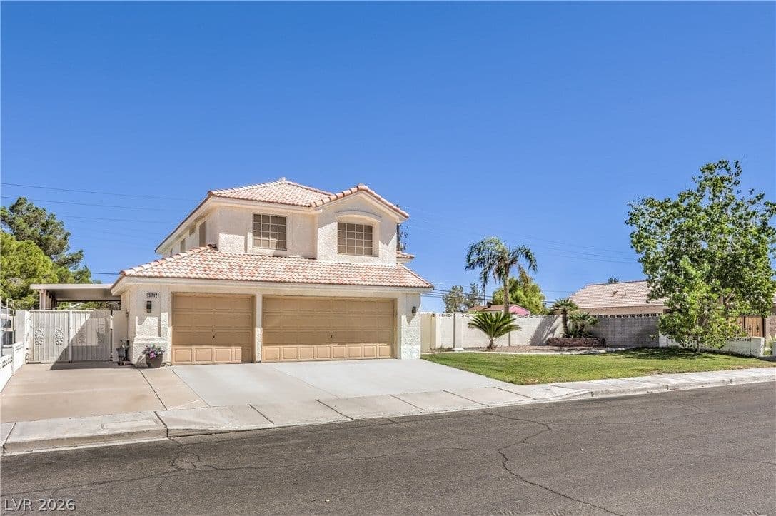 5712 Emperor Way photo 3