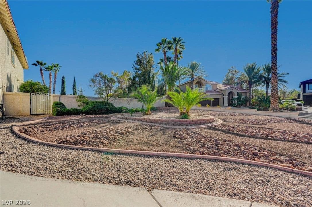 8709 Kingship Court photo 3