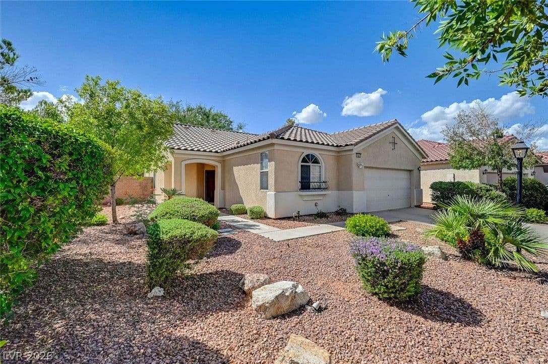 10661 Bardilino Street photo 2