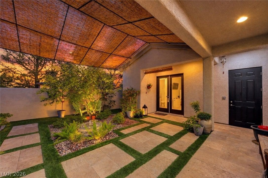 253 Goldstar Street photo 3