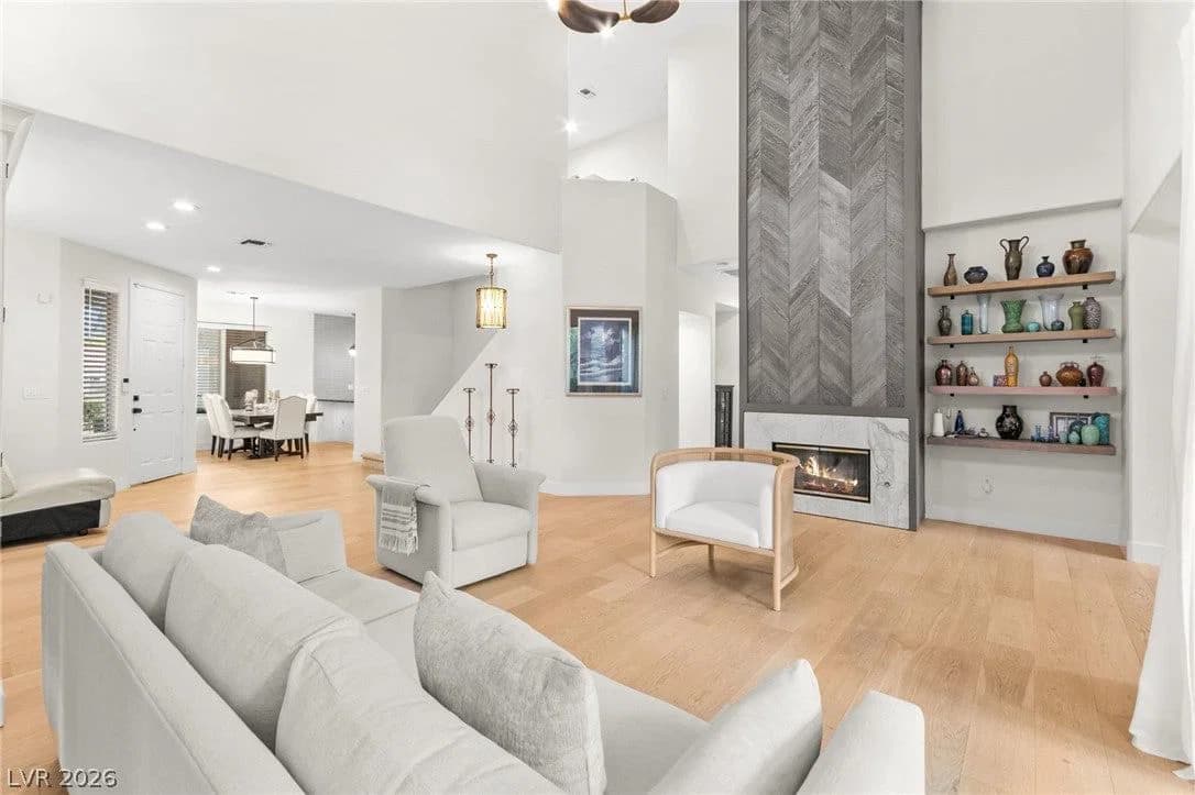 1920 Summer Palm Place