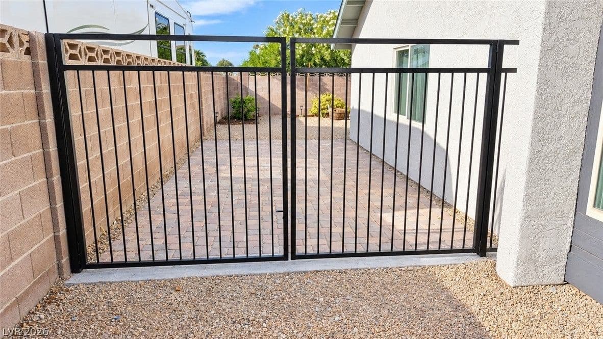 3130 Floral Vista Avenue photo 4