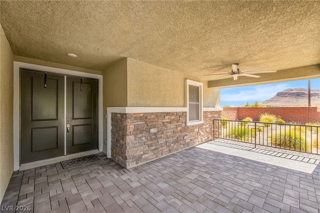 10090 Desert Azure Street photo 4