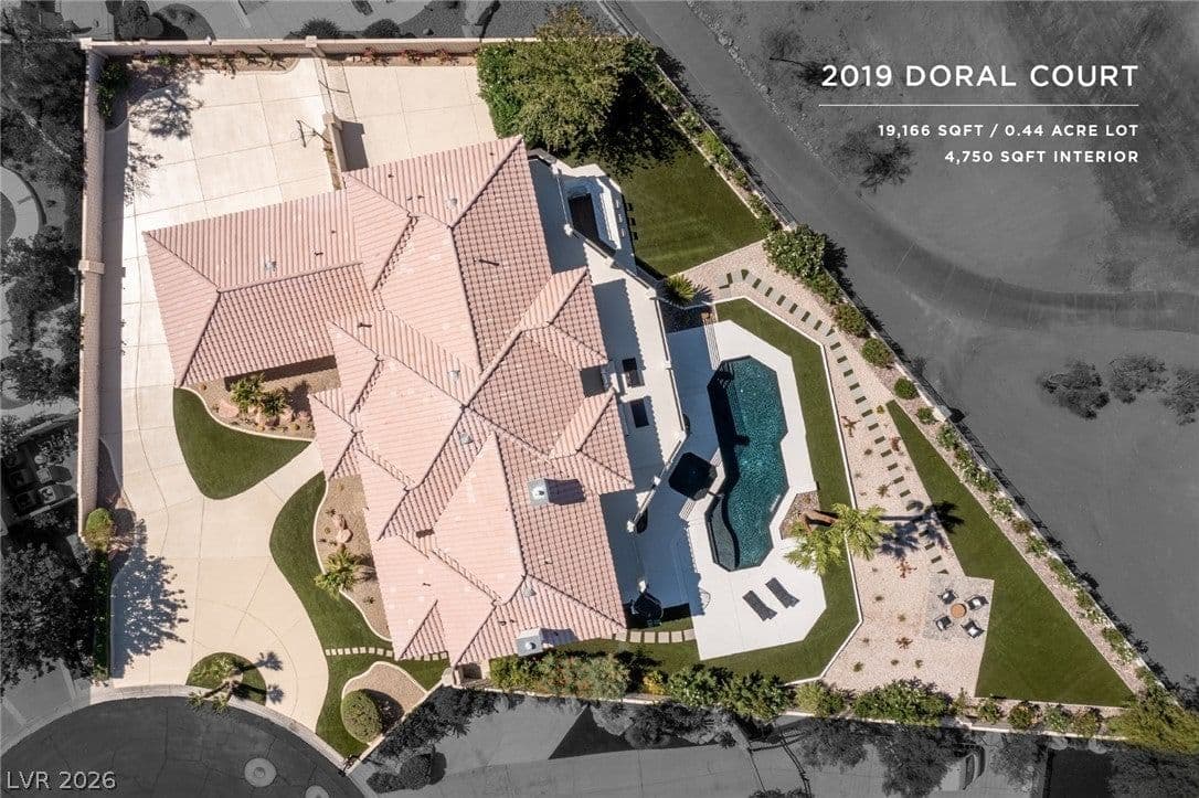 2019 Doral Court photo 5