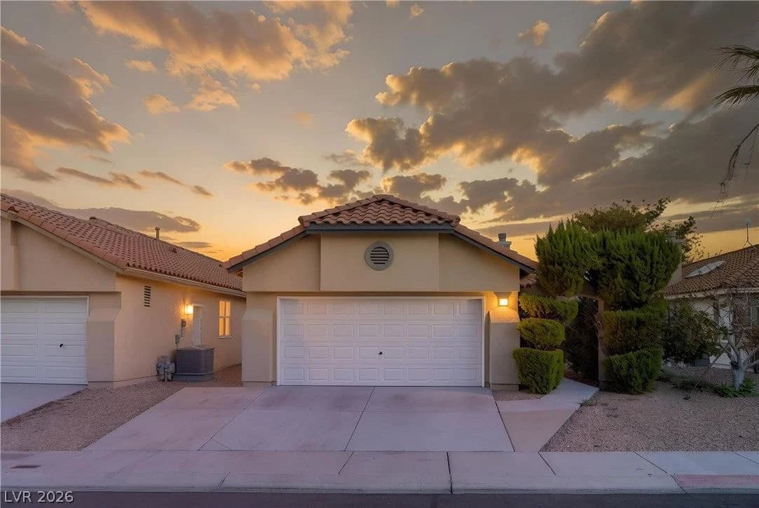 1904 Betsy Ross Drive