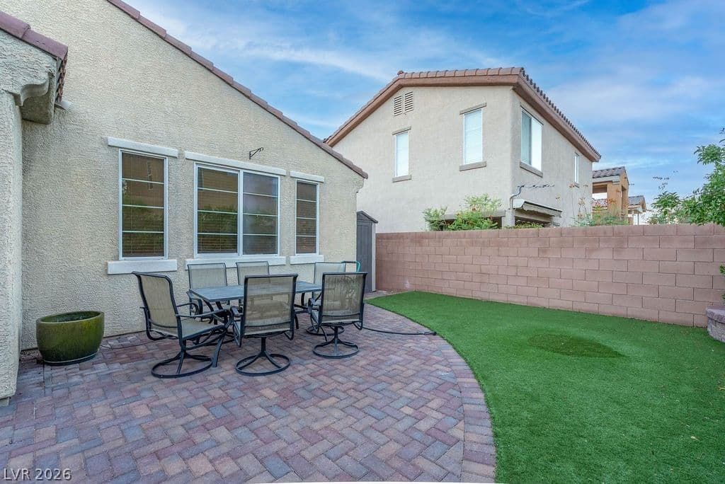 10705 Mentesana Avenue photo 5