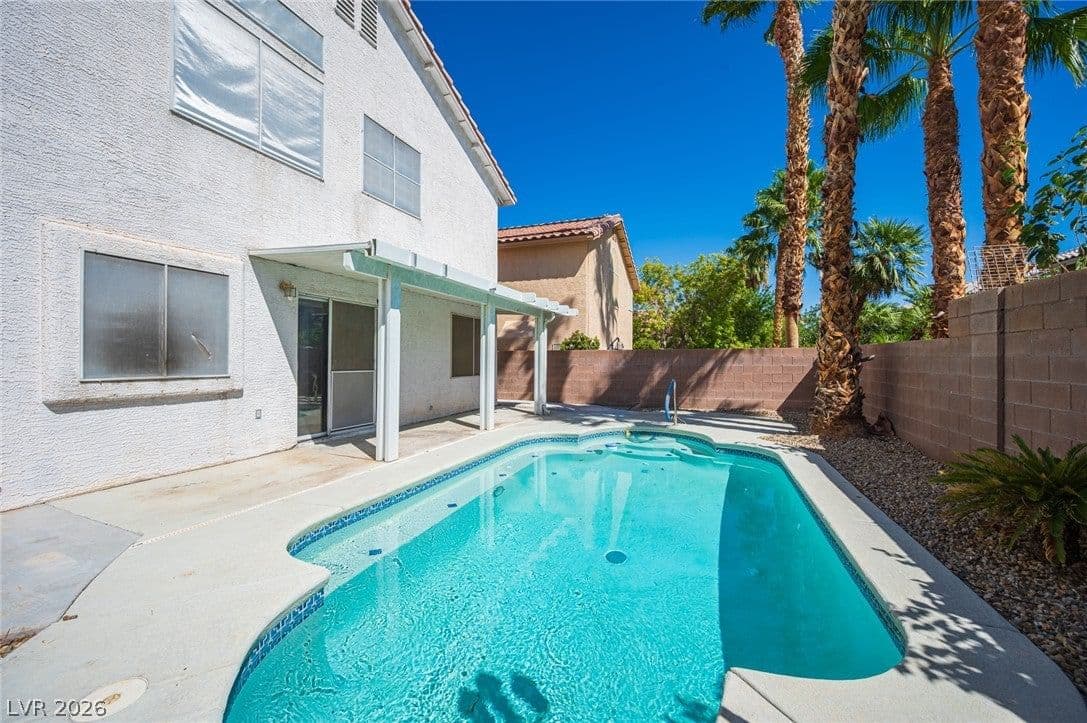 10127 Yellow Canary Avenue photo 3