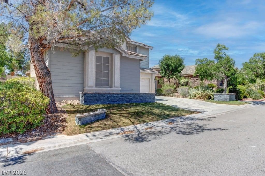 10381 Walking View Court photo 3