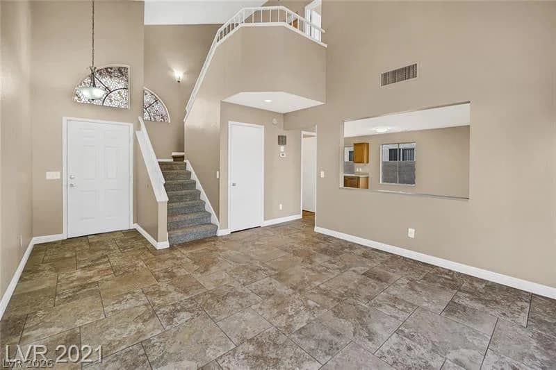 1713 Sierra Hills Way photo 4