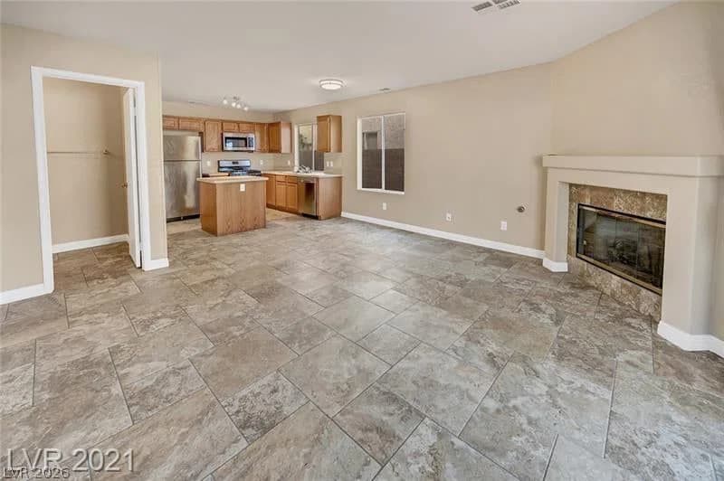 1713 Sierra Hills Way photo 3