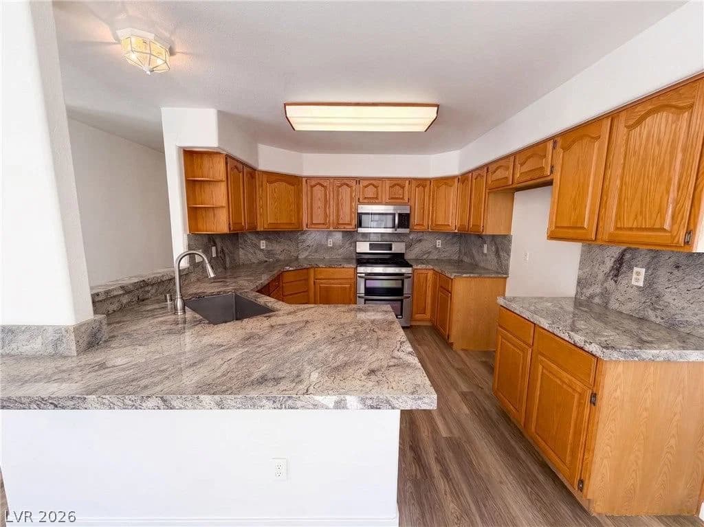 1917 Altivo Drive photo 2