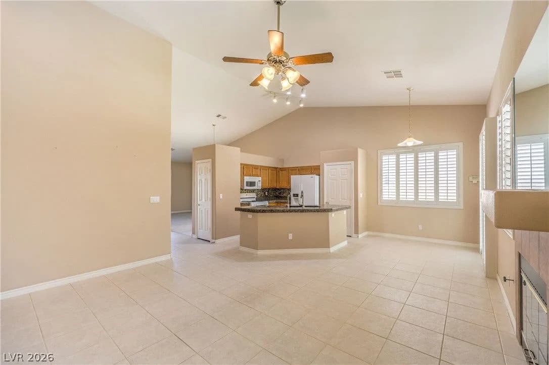 3075 Misty Moon Avenue photo 4