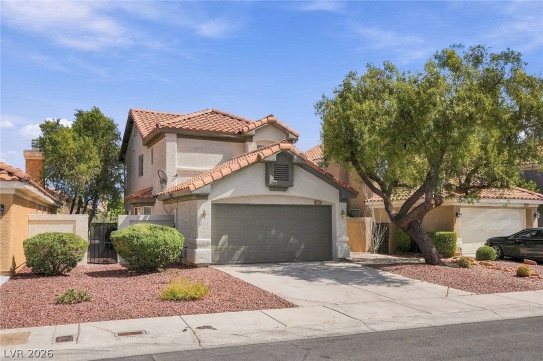 1428 Desert Hills Drive photo 3