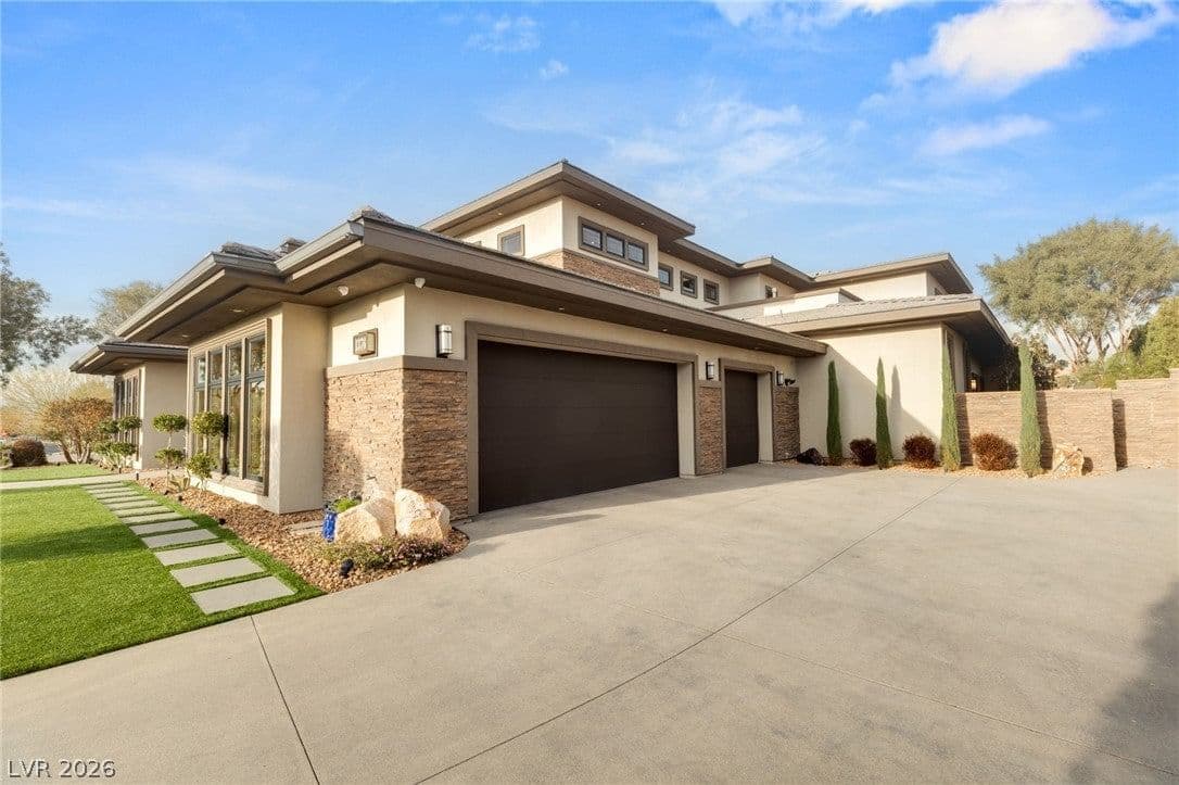 1376 Opal Valley Street photo 3