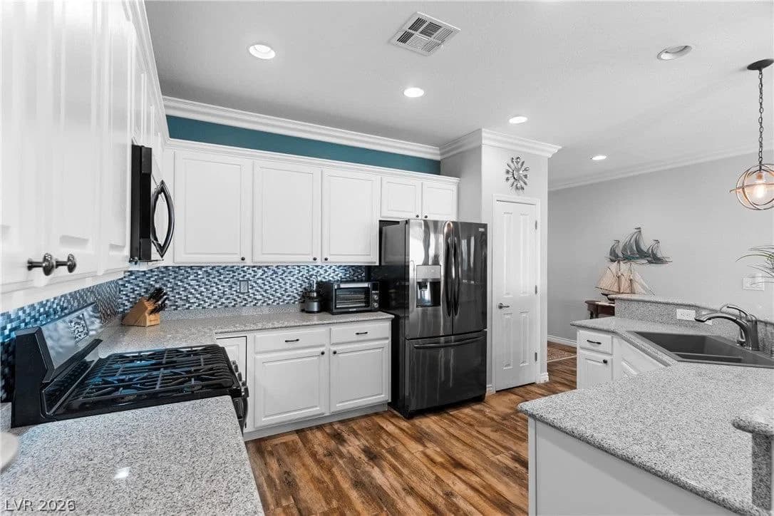2507 Jada Drive photo 2