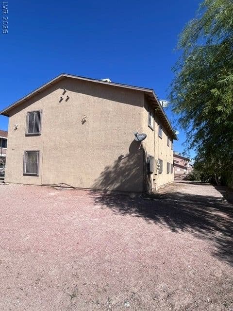 4930 Stanley Avenue photo 3