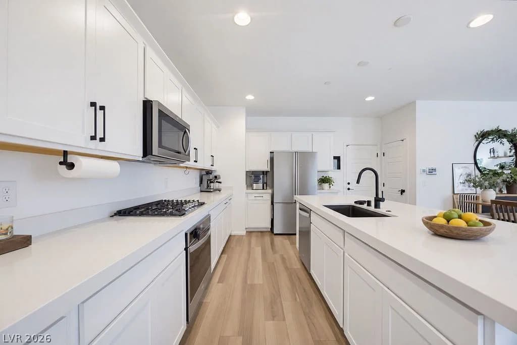 10391 Sadie Blake Avenue photo 3