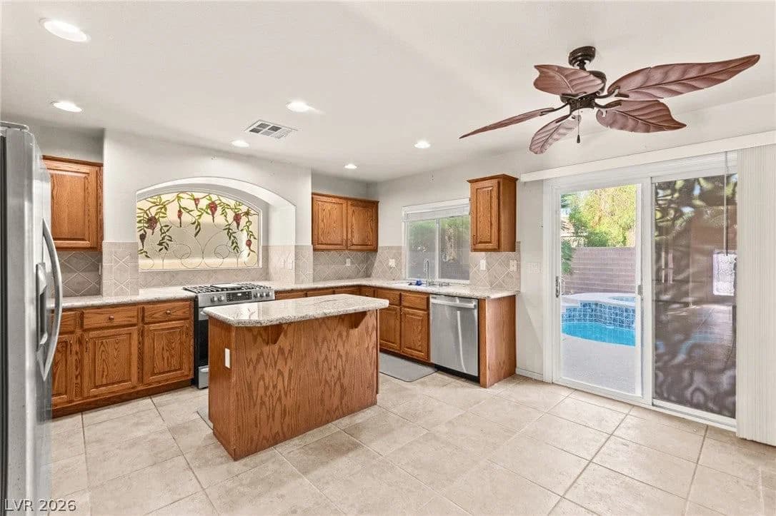 11026 Ladyburn Court photo 3