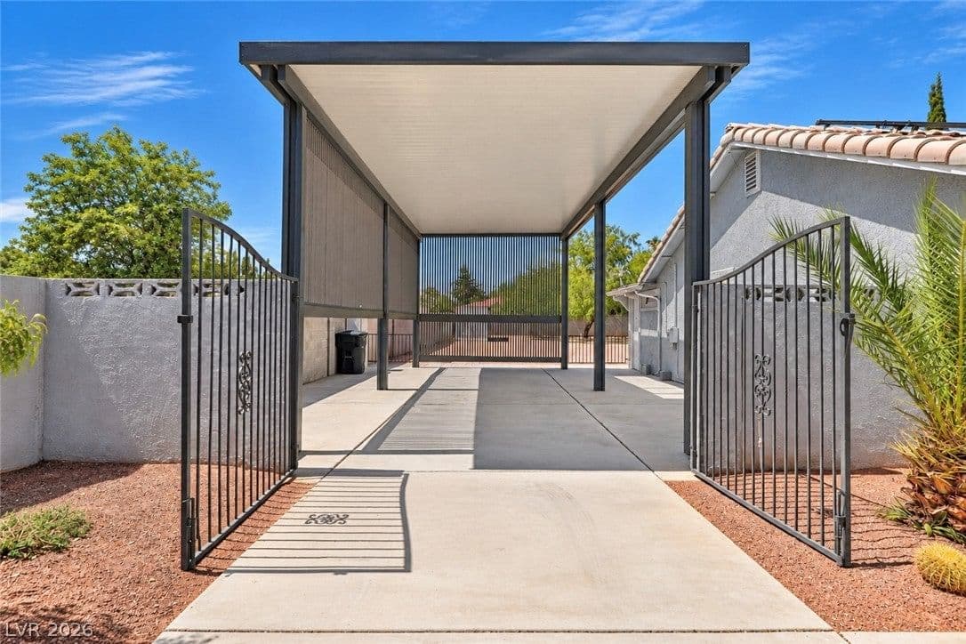 4945 Valadez Street photo 5