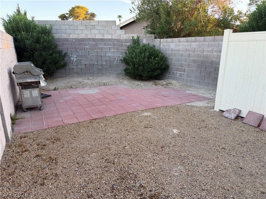 4798 Walteta WAY photo 5
