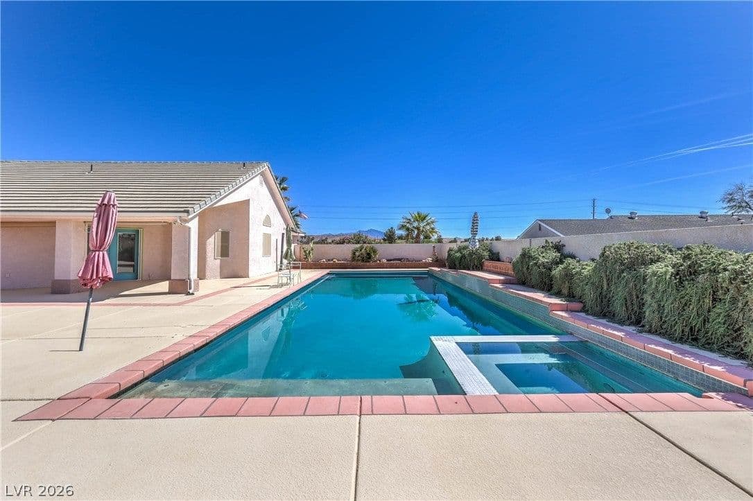 3195 Heyer Street photo 3