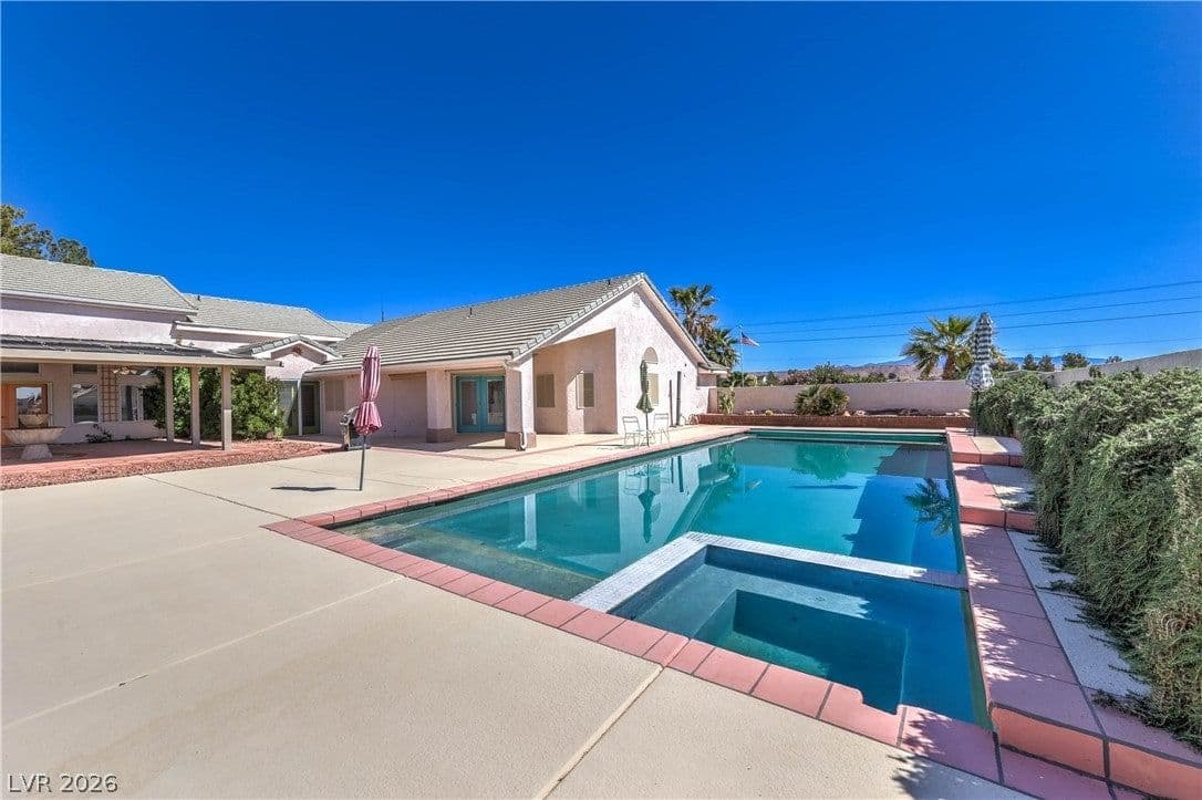 3195 Heyer Street photo 2