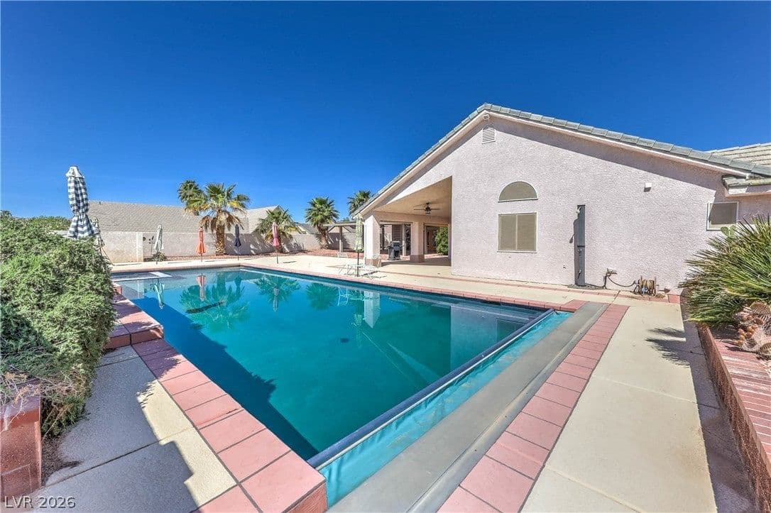 3195 Heyer Street photo 4