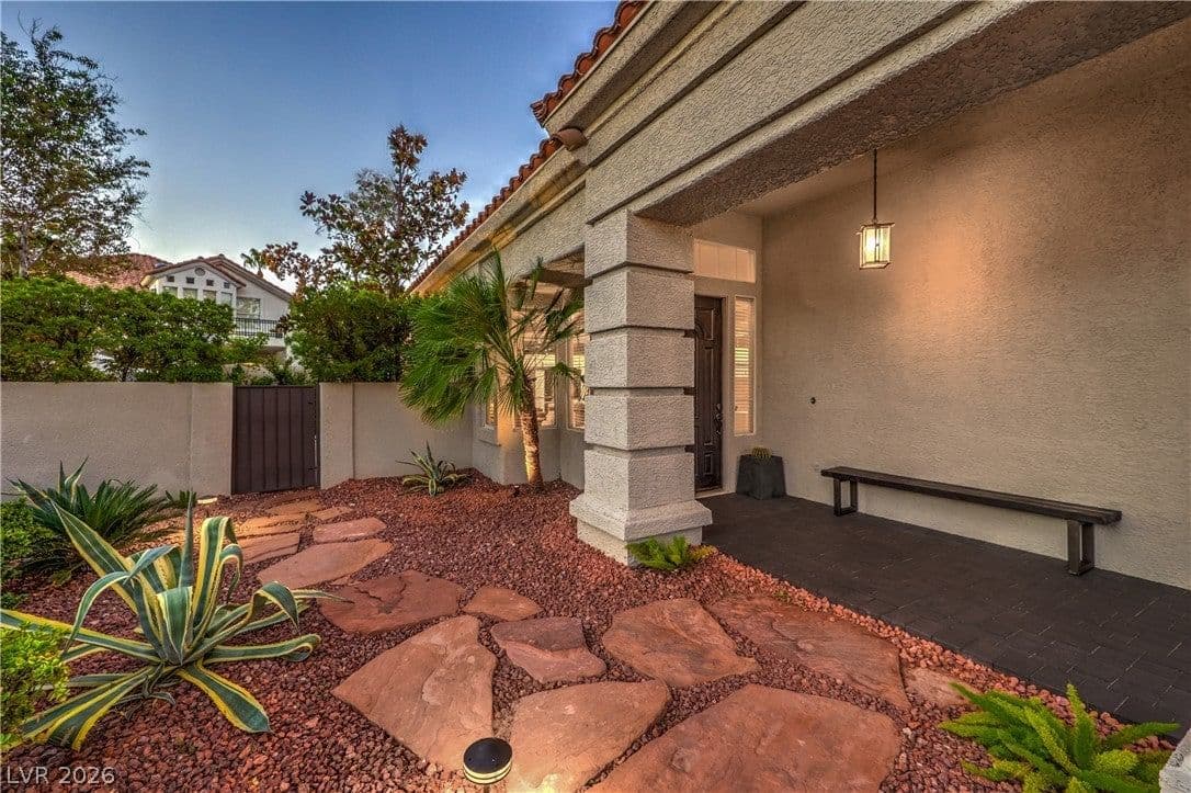 8808 Quadro Court photo 3