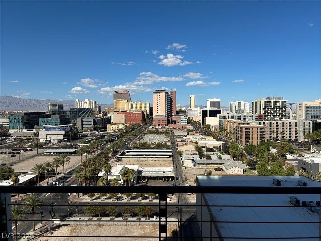 200 Hoover Avenue photo 3